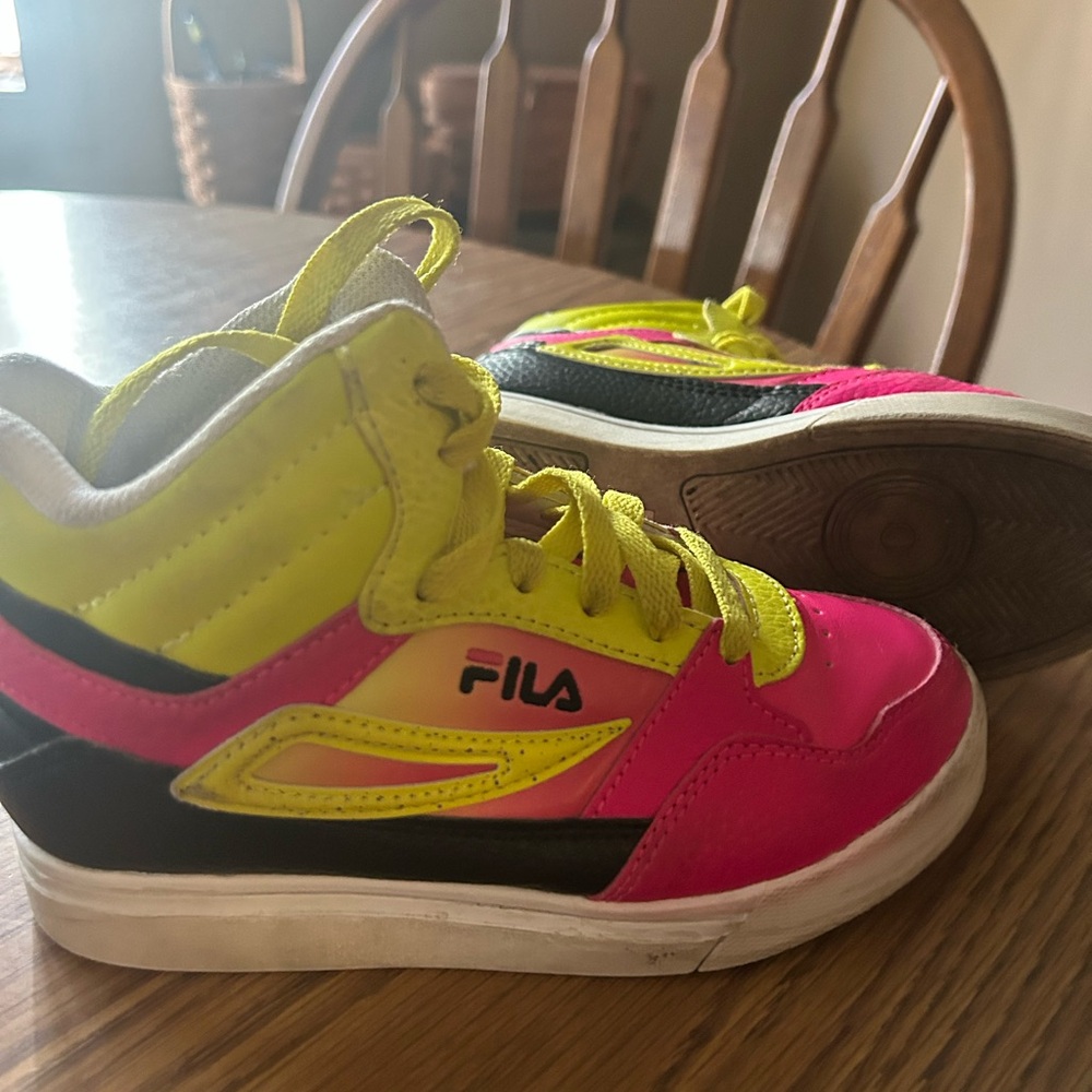 Fila Hi-top sneakers - girls size 13 pink yellow black - Picture 3 of 6